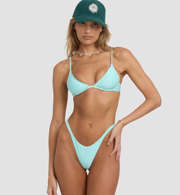 Tanlines Maya